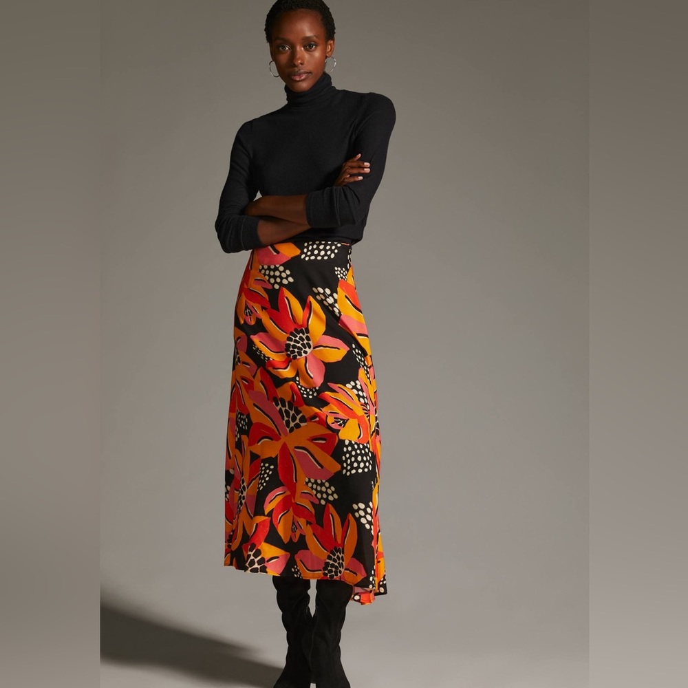 NWT FARM Rio silky floral Midi skirt size Med